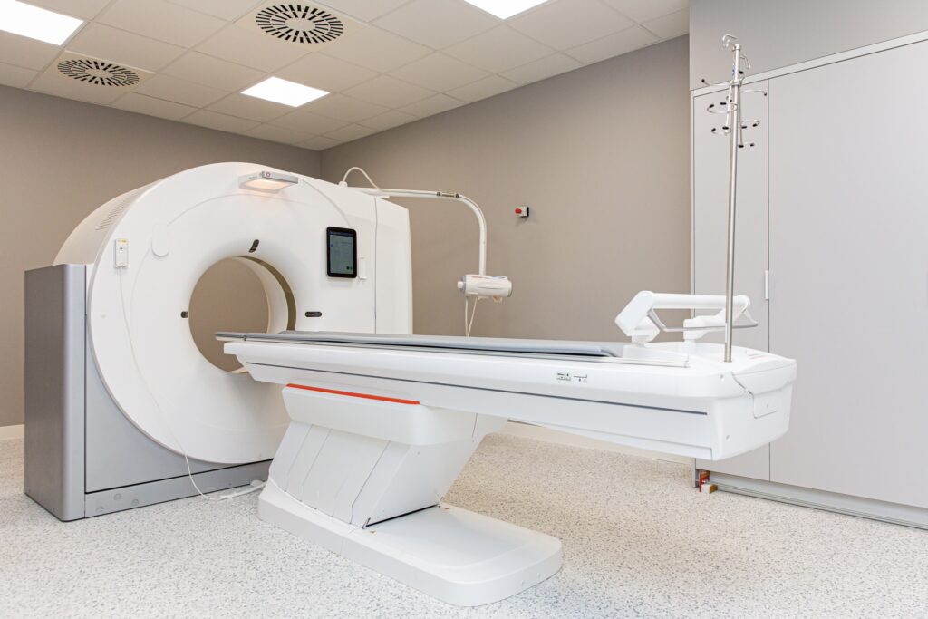 Tomografia Komputerowa (CT) i Rezonans Magnetyczny (MRI) – Precyzyjna Diagnostyka